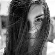 Certificata B1 impartisce lezioni e compiti di inglese